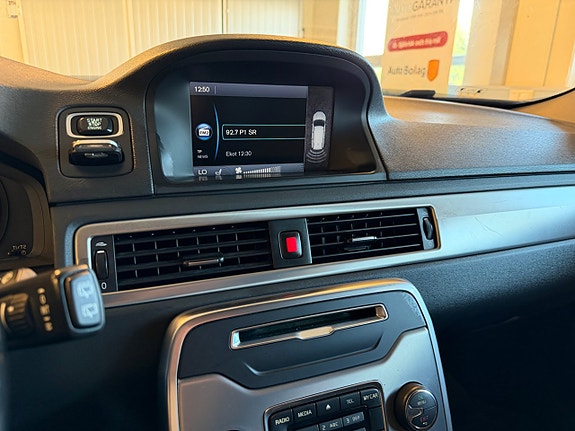 Volvo V70 24 of 28