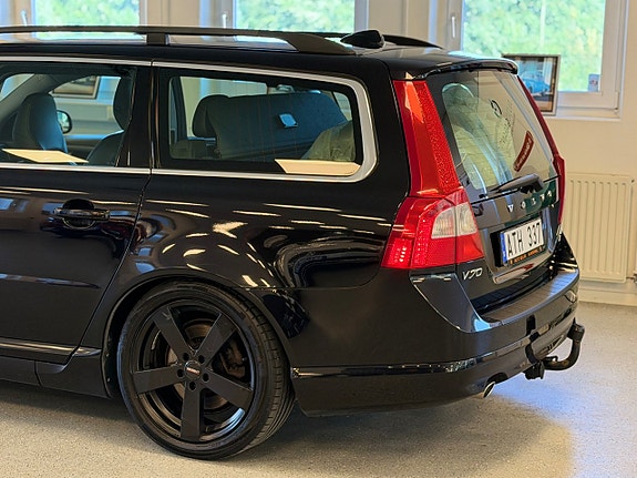 Volvo V70 12 of 28