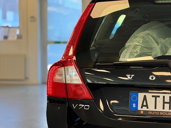 Volvo V70 15 of 28