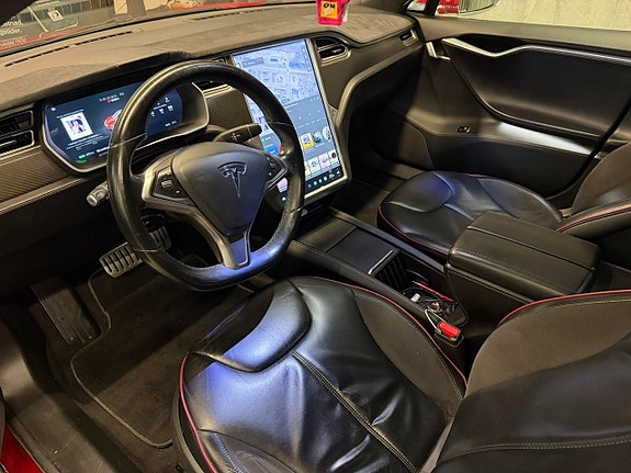 Tesla Model S 9 of 14