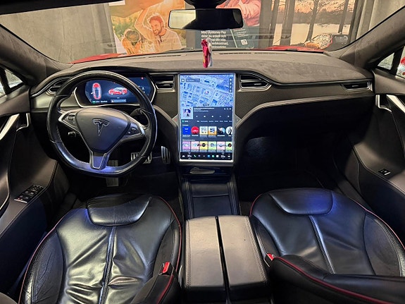 Tesla Model S 8 of 14