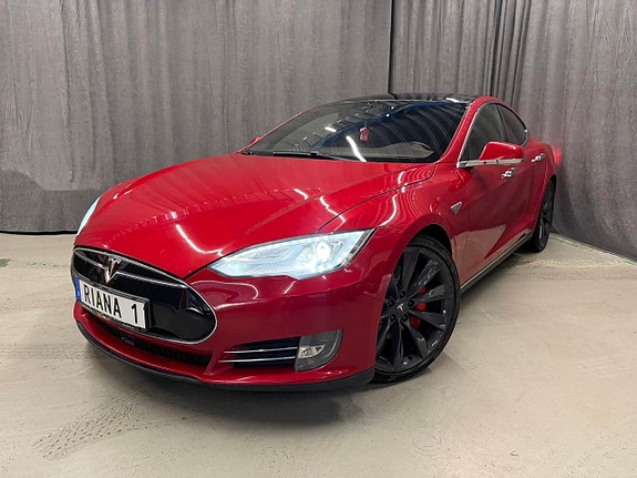 Tesla Model S 2 of 14