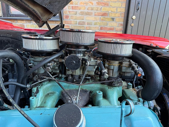 Pontiac Bonneville 25 of 27