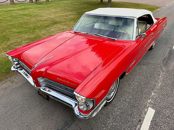 Pontiac Bonneville 11 of 27