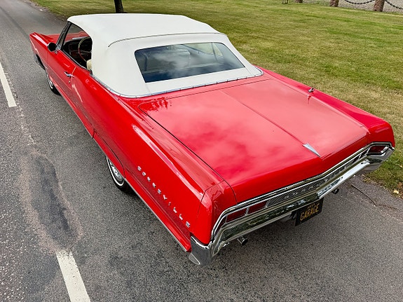 Pontiac Bonneville 8 of 27
