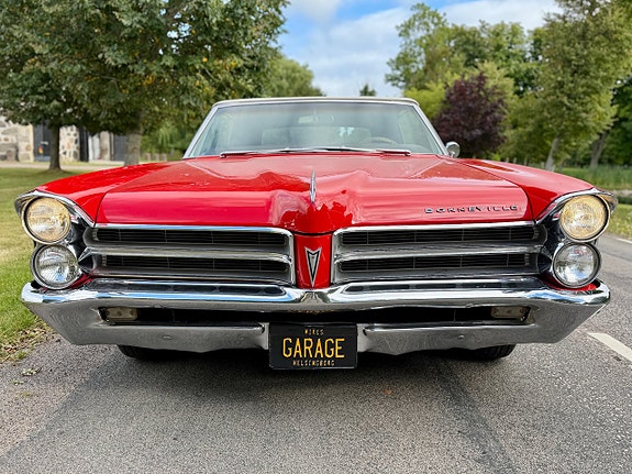 Pontiac Bonneville 2 of 27