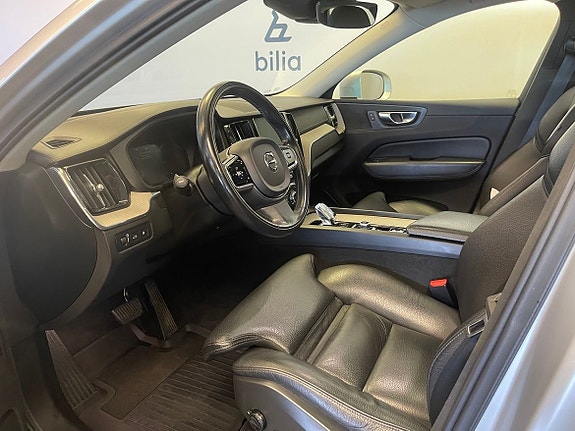 Volvo XC60 12 of 18