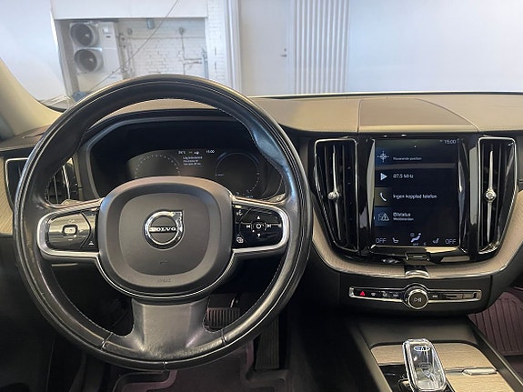 Volvo XC60 13 of 18
