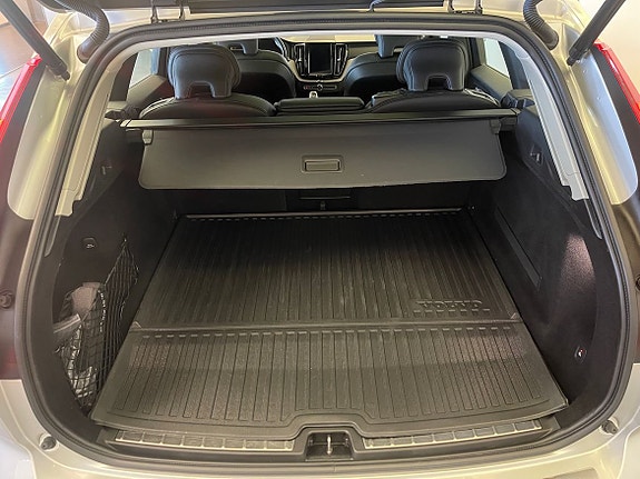 Volvo XC60 6 of 18