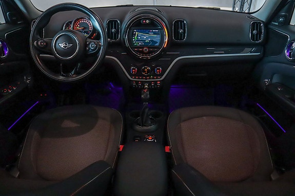MINI Countryman SE 8 of 14