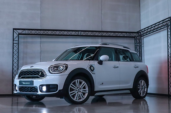 MINI Countryman SE 4 of 14
