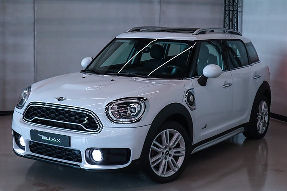 MINI Countryman SE 3 of 14