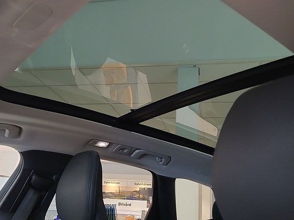 Volvo XC60 15 of 19