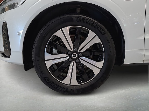 Volvo XC60 9 of 19