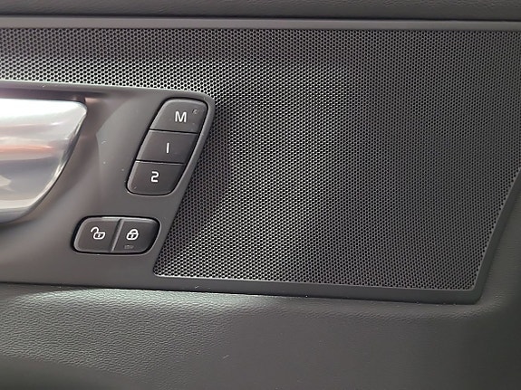 Volvo XC60 18 of 19