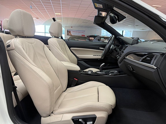 BMW 228i 16 of 27