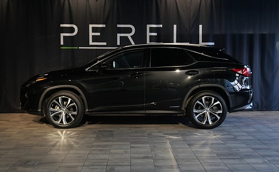 Lexus RX450h 2 of 25