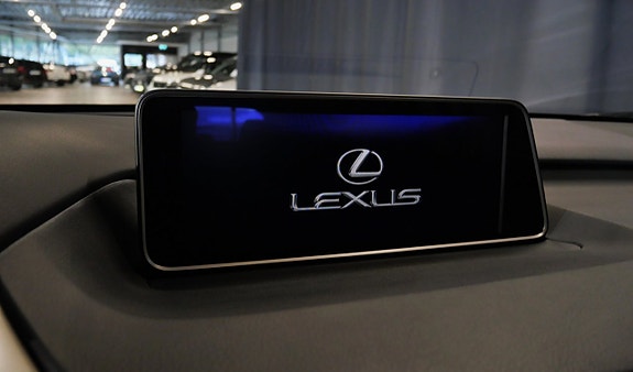 Lexus RX450h 11 of 25