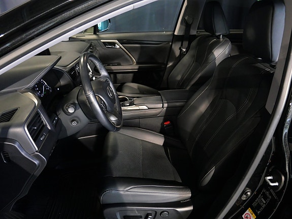 Lexus RX450h 8 of 25