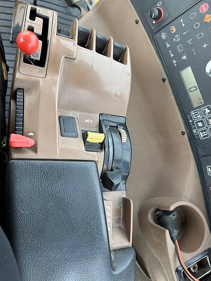 John Deere 8100 års 95 Tim 6900 väldigt fint skick 12 of 12