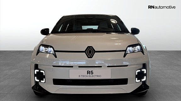 Renault 5 E-Tech 8 of 25