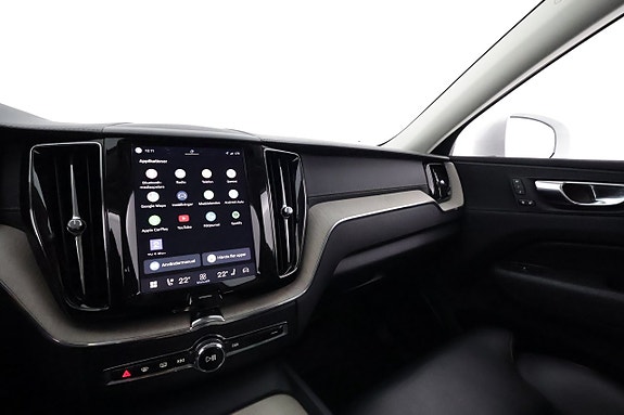 Volvo XC60 23 of 28