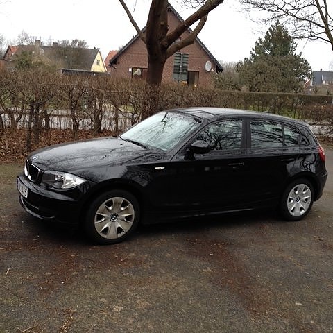BMW 116i 3 of 6
