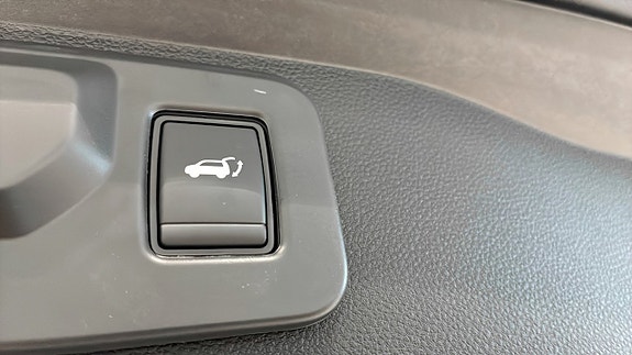 Renault Scenic E-Tech 11 of 19