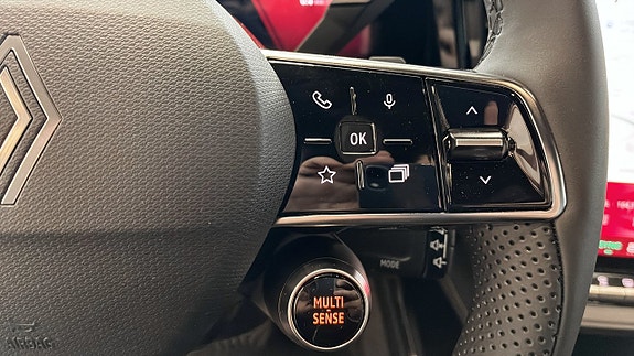 Renault Scenic E-Tech 15 of 19
