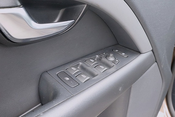 Volvo V70 16 of 20