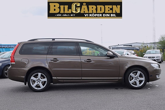 Volvo V70 8 of 20