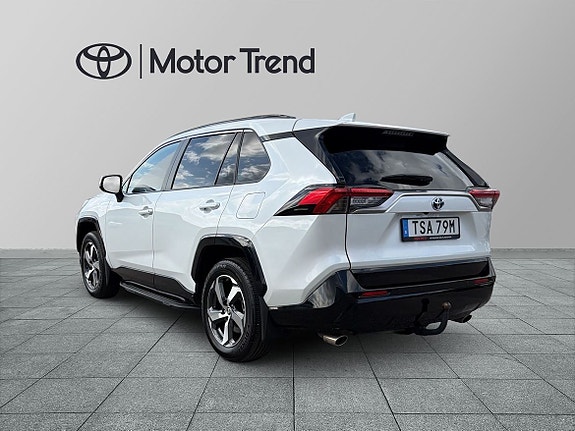 Toyota RAV4 Plug-in Hybrid 3 of 27