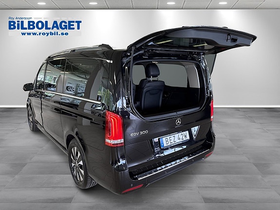 Mercedes-Benz EQV300 14 of 14