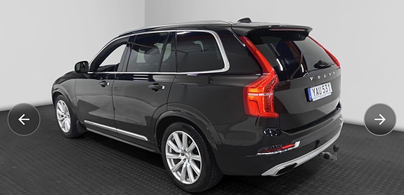Volvo XC90 2 of 13