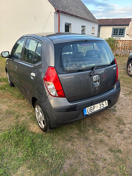Hyundai i10 4 of 11