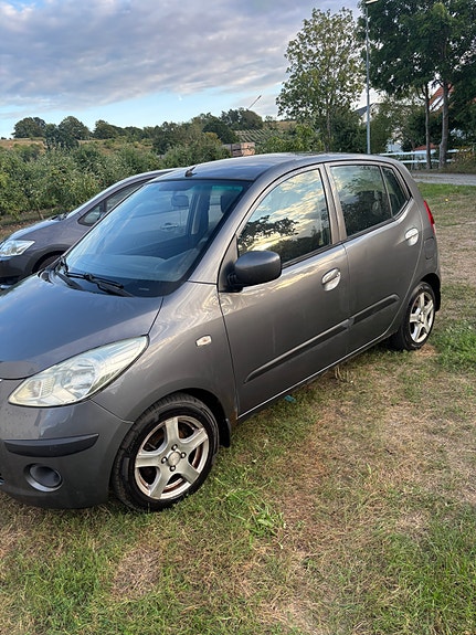Hyundai i10 3 of 11