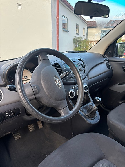 Hyundai i10 5 of 11