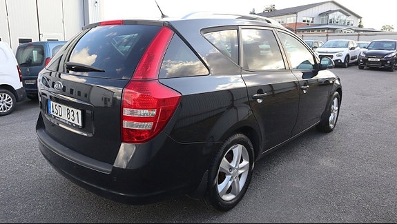Kia Ceed 9 of 15
