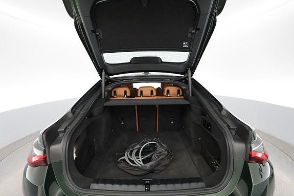 BMW i4 28 of 29