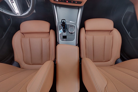 BMW i4 15 of 29