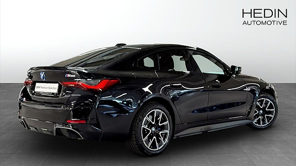 BMW i4 2 of 8
