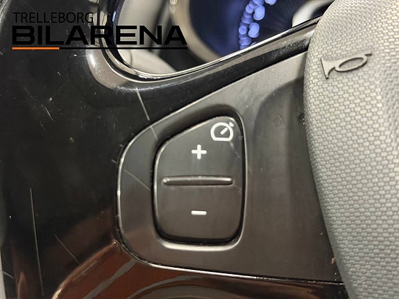 Renault Clio 19 of 21