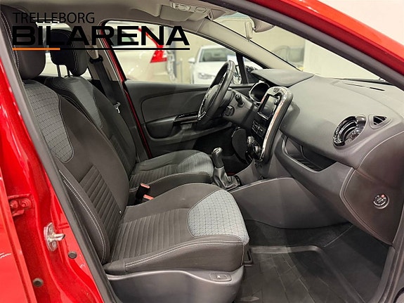 Renault Clio 13 of 21