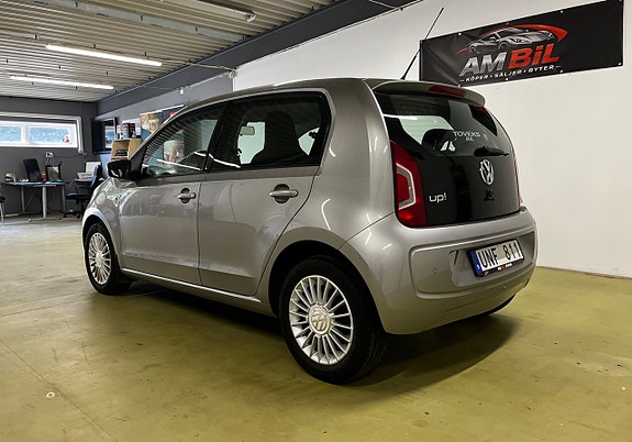 Volkswagen UP! 3 of 14