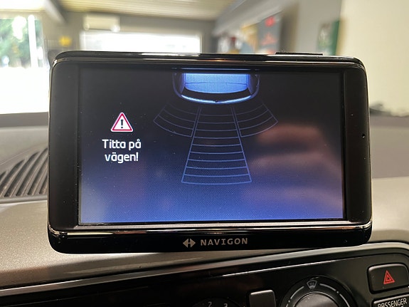 Volkswagen UP! 11 of 14