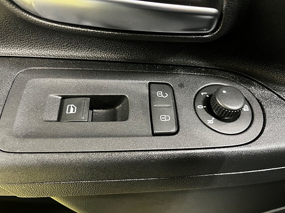 Volkswagen UP! 14 of 14