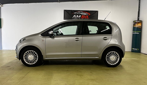 Volkswagen UP! 2 of 14