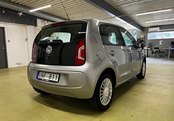Volkswagen UP! 4 of 14