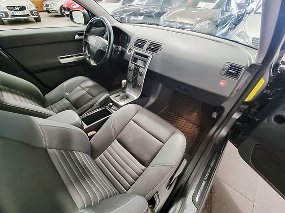 Volvo V50 16 of 21