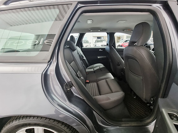 Volvo V50 18 of 21